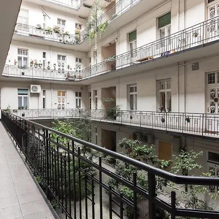 Beautiful Spacious Three-Room Suite Close To Buda Castle Budapest Exterior photo