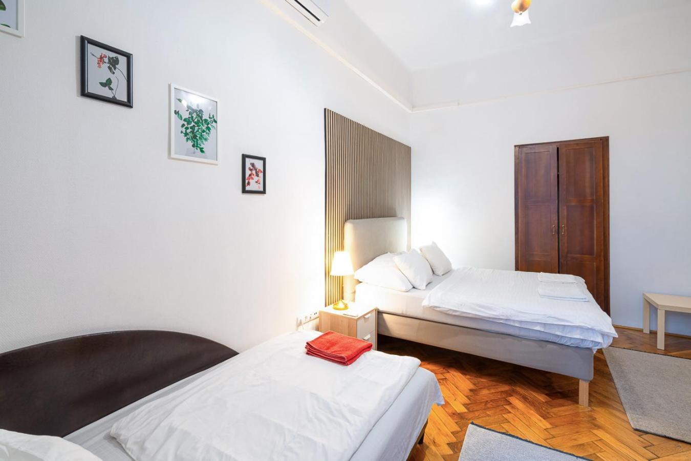 Beautiful Spacious Three-room Close To Buda Castle